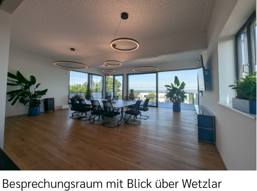 Besprechungsraum mit Blick über Wetzlar